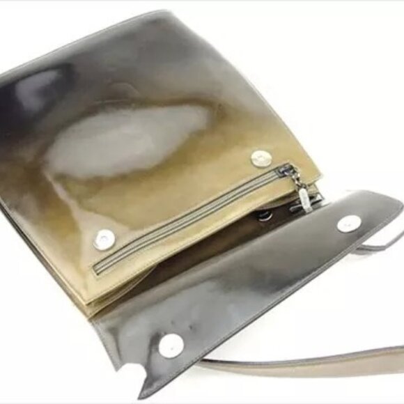 Salvatore Ferragamo Shoulder bag Brown Beige Enamel leather Authentic Used F1460 - Picture 3 of 11